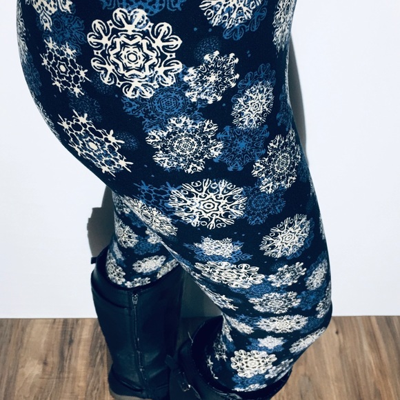 OS NEW Womens Christmas Winter Snowflake Leggings Black Blue White - Picture 8 of 9